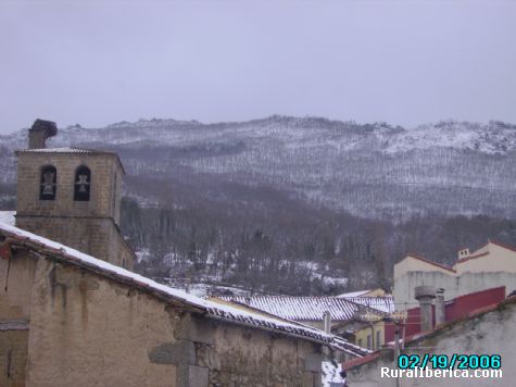Iglesia y Sierra de Villafranca. vila - Villafranca de la Sierra, vila, Castilla y Len