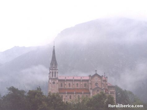 Monasterio de Covadonga (Cangas de Ons) - Cangas de Ons, Asturias, Asturias
