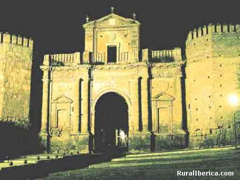 Puerta de Cordoba de noche en Carmona - Carmona, Sevilla, Andaluca