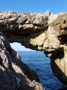 Puente de piedra natural. Buelna (Llanes), Asturias