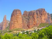 Vistas de los Mallos de Riglos. Riglos, Zaragoza