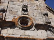 Detalle de la fachada, iglesia de romnica de Santa Mara