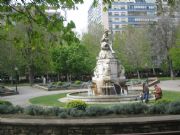 estatua de Neptuno en el jardin de San Francisco de Leon