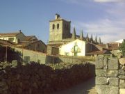 Vista de la Iglesia de Bonilla de la Sierra. vila