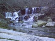 Cascadas en el Ro Corneja. vila