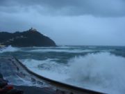 Contra marea. Donosti, Guip�zcoa